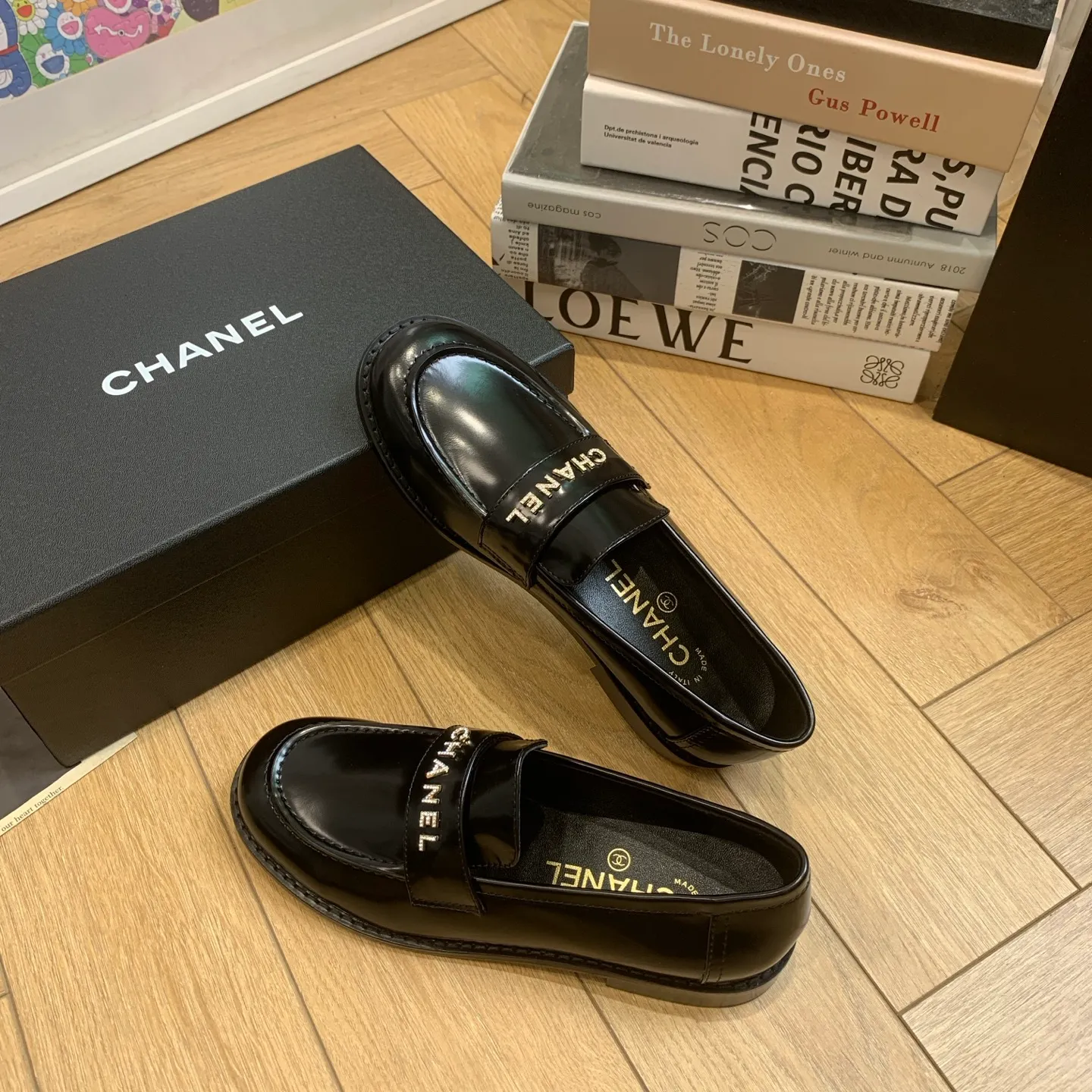 👟👟Ex-factory price 640👟👟 🍀2025 spring and summer new Chanel Chanel small diamond buckle monogram Loaf lazy half-slippers, which can be worn all year round. No matter when you wear them, they are very high-end and durable. When shopping, you can attract attention on the street! Easily travel between commuting and leisure occasions, becoming a carefree fashionable and elegant woman~ Upper: cowhide/butter Lining: lambskin Sole: Italian genuine leather outsole Size: 35-39 (40/41 customized, non-refundable and non-exchangeable 👉